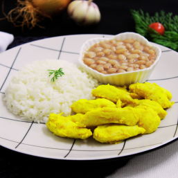 Tiras de frango na manteiga com arroz branco e feijão carioca 400g | A Tal da Marmita