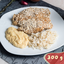 Filé de frango empanado na aveia com creme de milho light e arroz integral 300g